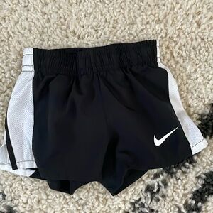 Girls XS Nike Dri Fit shorts